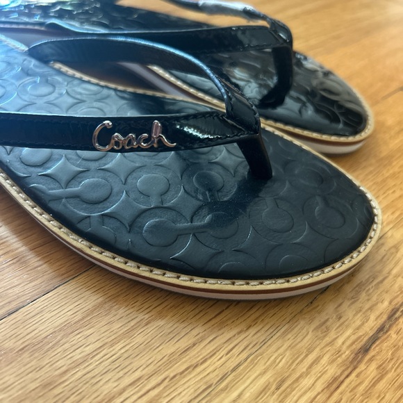 Black Coach Devlynn  Embossed Sandals 8 - Picture 1 of 5